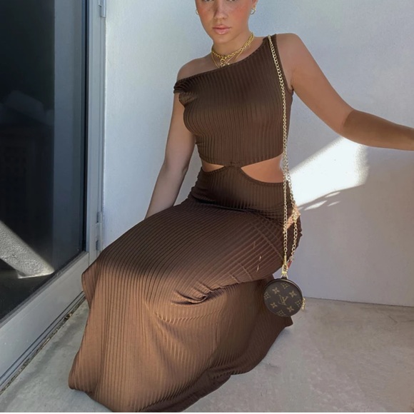 Princess Polly Brown Billie Cut Out Maxi Dress - Picture 1 of 6